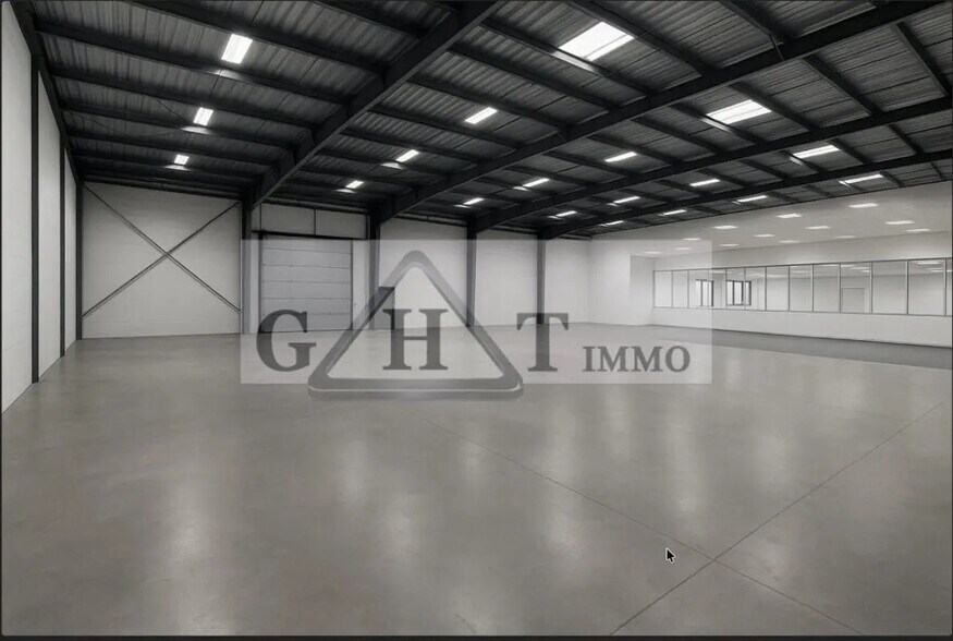 Industrial in Villeneuve-la-Garenne for lease - Interior Photo - Image 1 of 2