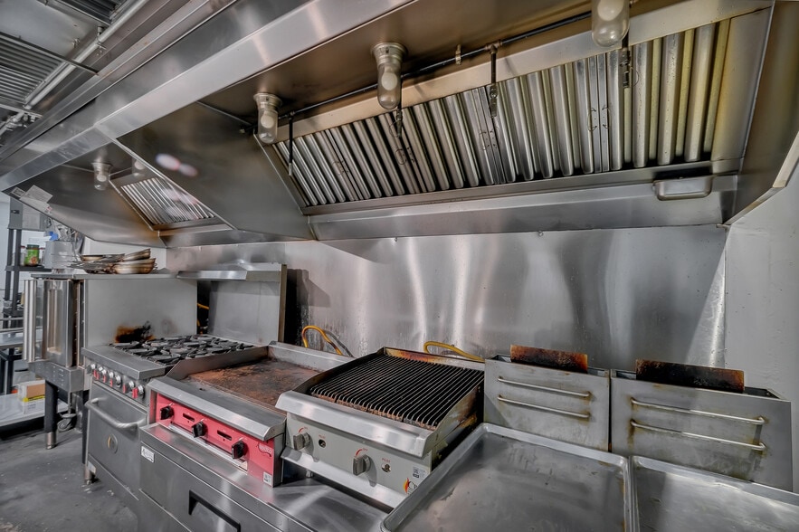 3124 Georgia Ave NW, Washington, DC for lease - Building Photo - Image 2 of 22