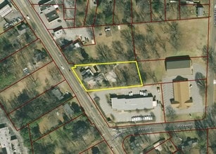 1421 Hollywood Dr, Jackson, TN - AERIAL map view