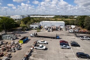 2361 NW 22nd St, Pompano Beach, FL à louer - Photo du bâtiment - Image 3 de 10