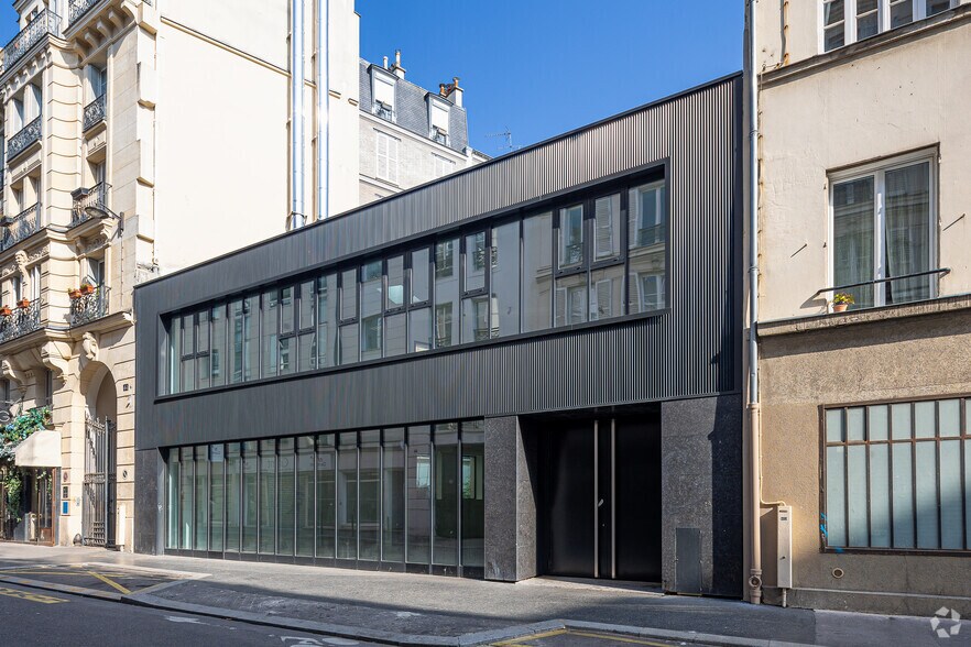 44 Rue Des Vinaigriers, Paris à vendre - Photo du bâtiment - Image 2 de 19