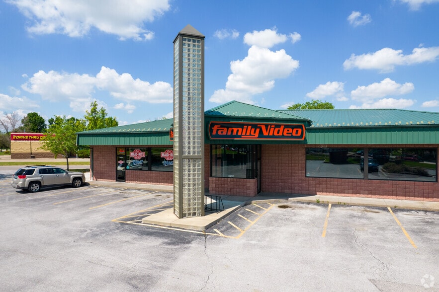 2402 E 53rd St, Davenport, IA à louer - Photo du bâtiment - Image 2 de 4