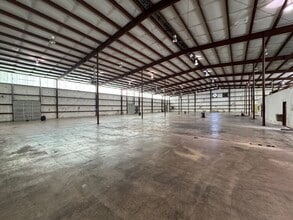 160 Industrial Dr, Jackson, MS for lease Building Photo- Image 2 of 6