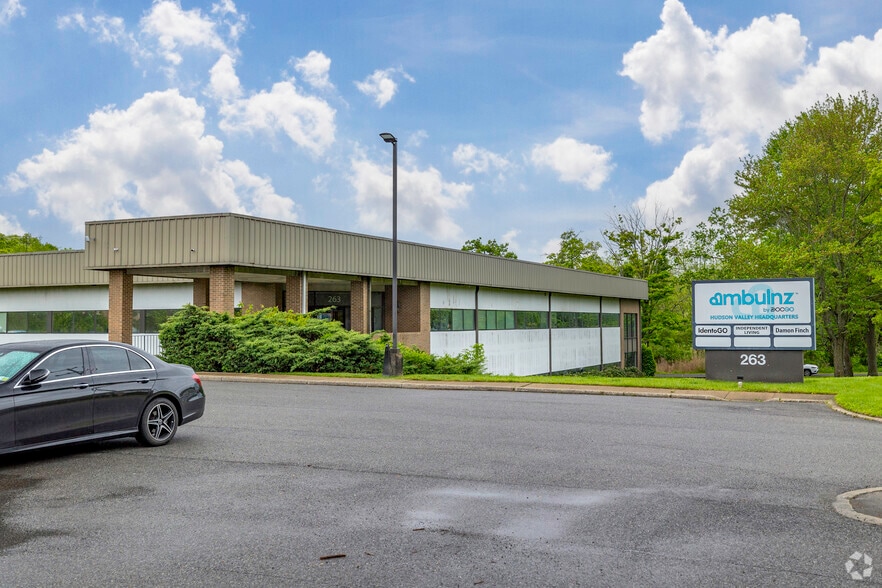 263 Route 17K, Newburgh, NY for lease - Primary Photo - Image 1 of 5