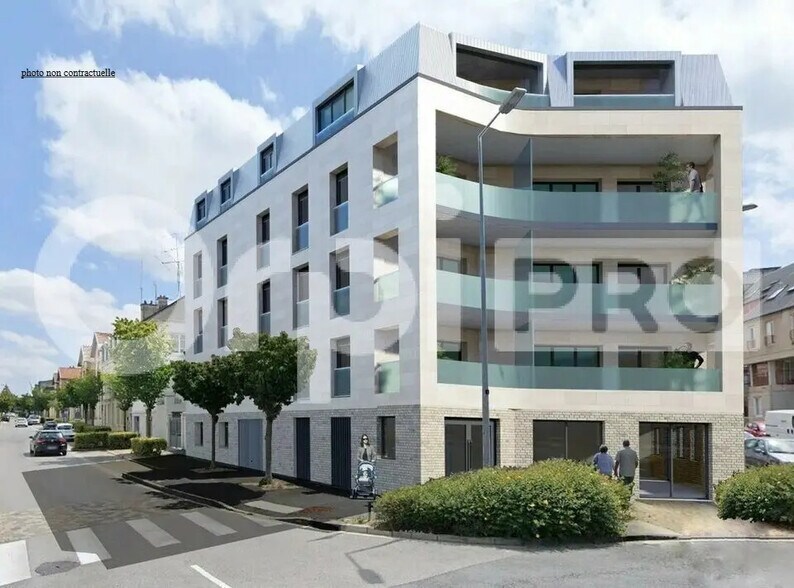 Retail in Reims for sale - Building Photo - Image 1 of 2