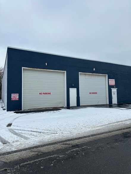144 Urban St, Buffalo, NY for lease - Building Photo - Image 2 of 6
