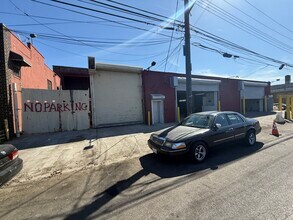 9602 Ditmas Ave, Brooklyn, NY for lease Building Photo- Image 2 of 7
