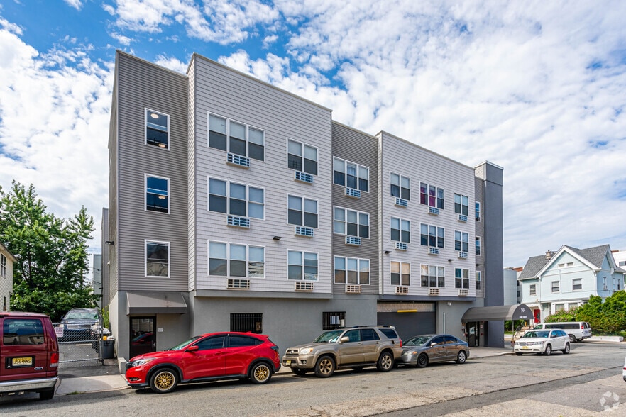 144-150 Fair St, Paterson, NJ for sale - Primary Photo - Image 1 of 4