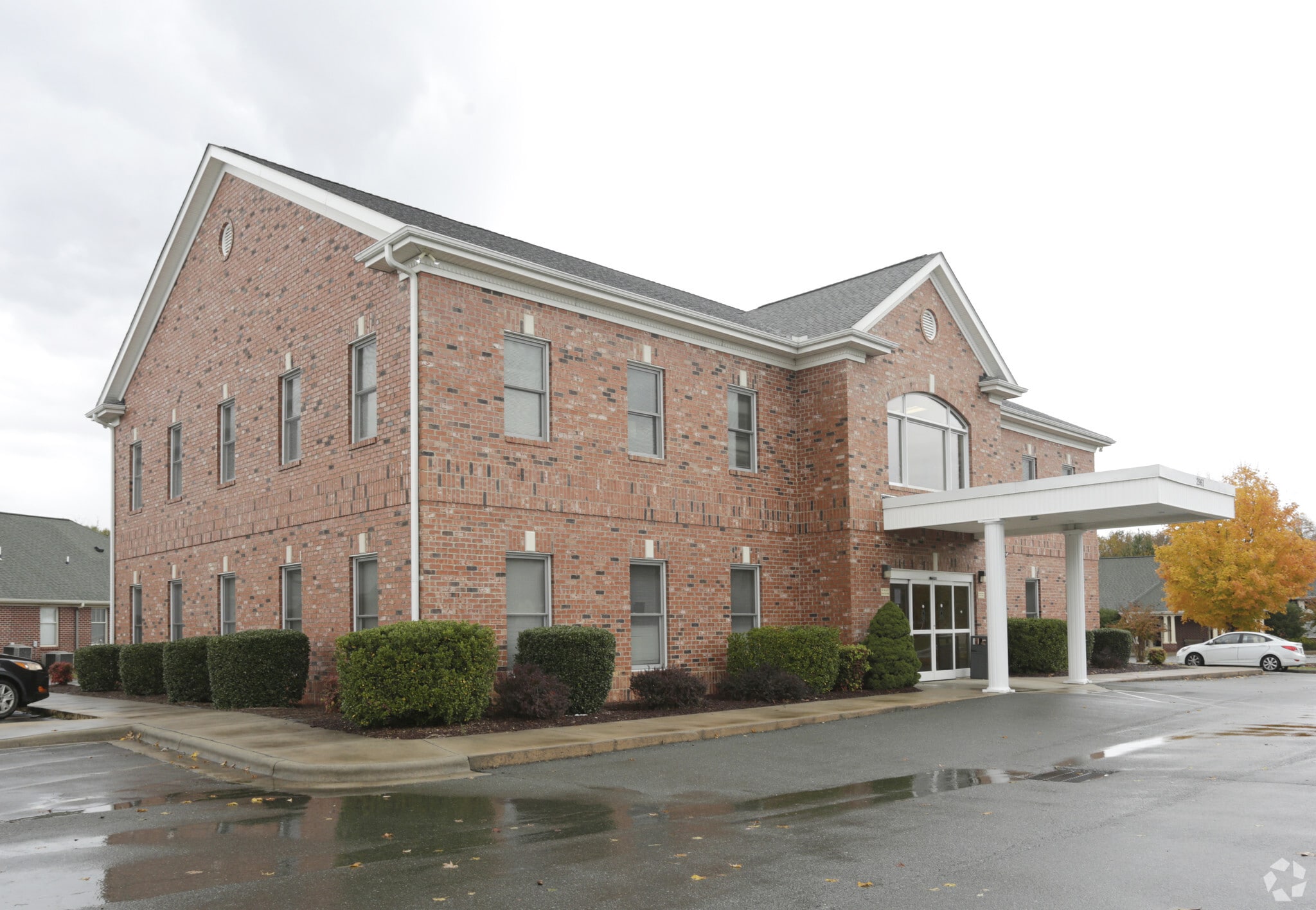 2961 Crouse Ln, Burlington, NC for lease Primary Photo- Image 1 of 59