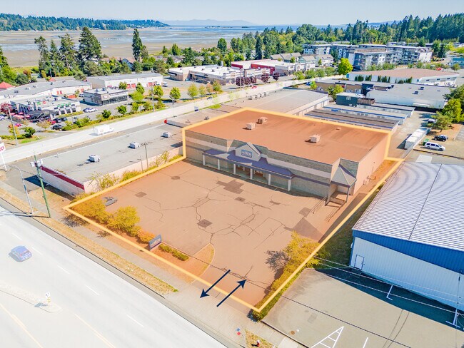 Plus de détails pour 700 29th St, Courtenay, BC - Industriel à vendre