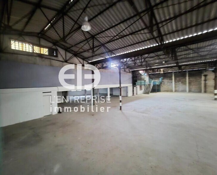 Industrial in La Trinité for lease - Building Photo - Image 2 of 13