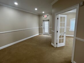 555 S Hercules Ave, Clearwater, FL à louer Photo intérieure- Image 1 de 6