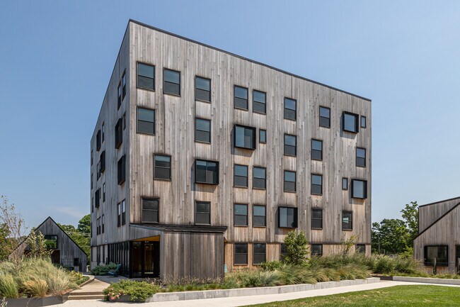 Plus de détails pour 337 SE 3rd St, Bentonville, AR - Bureau/Commerce de détail, Commerce de détail à louer