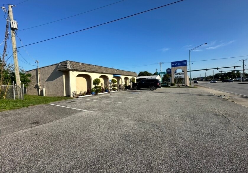 1104 S Nova Rd, Ormond Beach, FL for sale - Building Photo - Image 2 of 25