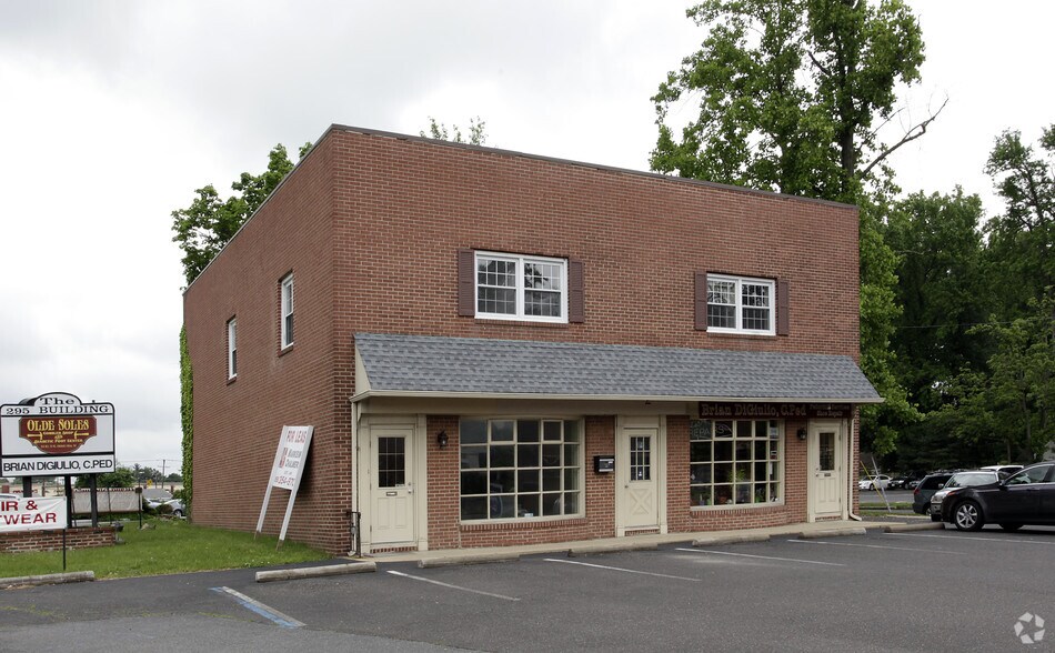 295 Rt 70 W, Cherry Hill, NJ à louer - Photo du bâtiment - Image 3 de 13