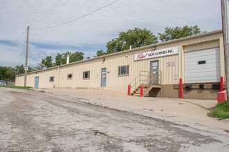 4222 D St, Omaha, NE for lease Interior Photo- Image 1 of 24