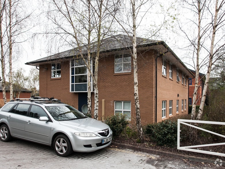 Emperor Way, Exeter à louer - Photo du bâtiment - Image 2 de 2