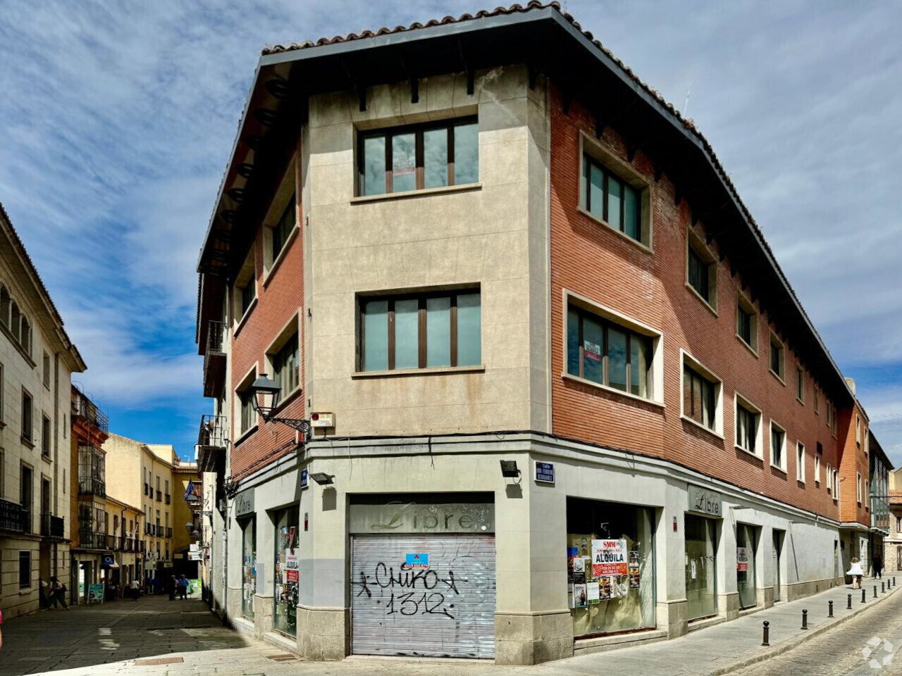 Commerce de détail dans Ávila, Ávila à louer Photo principale- Image 1 de 31