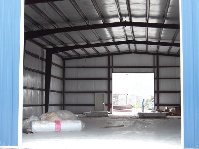 1950 Expressway 83, Mercedes, TX for lease - Primary Photo - Image 2 of 11