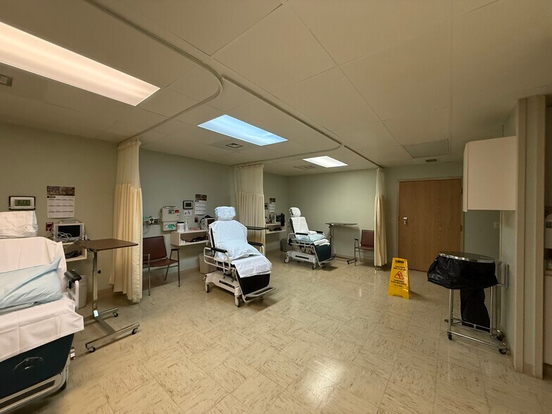 501 Doctors Ct, Oshkosh, WI à louer - Photo intérieure - Image 2 de 16