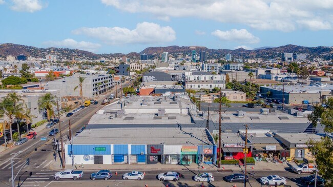 Plus de détails pour 5865-5871 Melrose Ave, Los Angeles, CA - Commerce de détail à louer