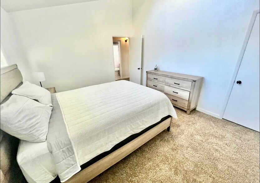 356 N 300 W, Logan, UT à vendre - Photo intérieure - Image 2 de 18