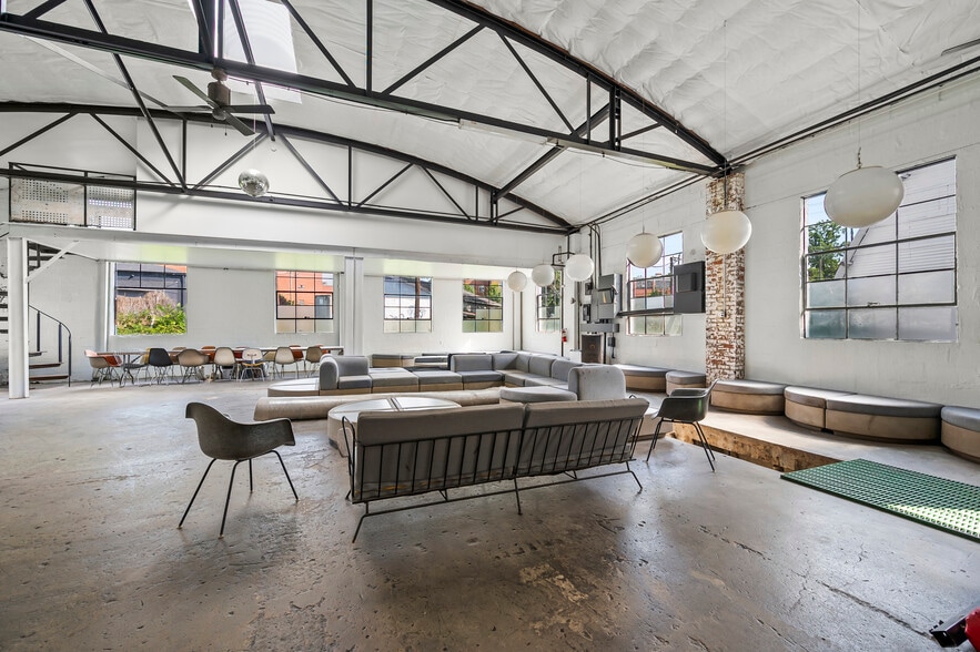 1004 Rundell St, Winston-Salem, NC for lease - Interior Photo - Image 1 of 14