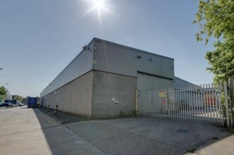 Windmill Road West, Sunbury On Thames for lease Building Photo- Image 2 of 2