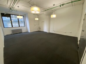 325 Gold St, Brooklyn, NY for lease Interior Photo- Image 2 of 6