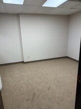 2140 Eastman Ave, Ventura, CA à louer Photo intérieure- Image 1 de 8