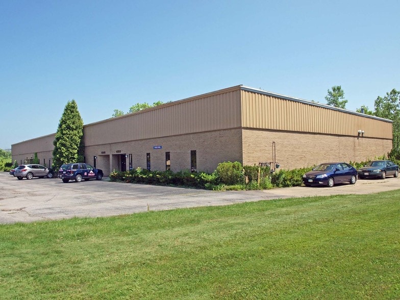 41333-41353 Schadden Rd, Elyria, OH for lease - Primary Photo - Image 1 of 5