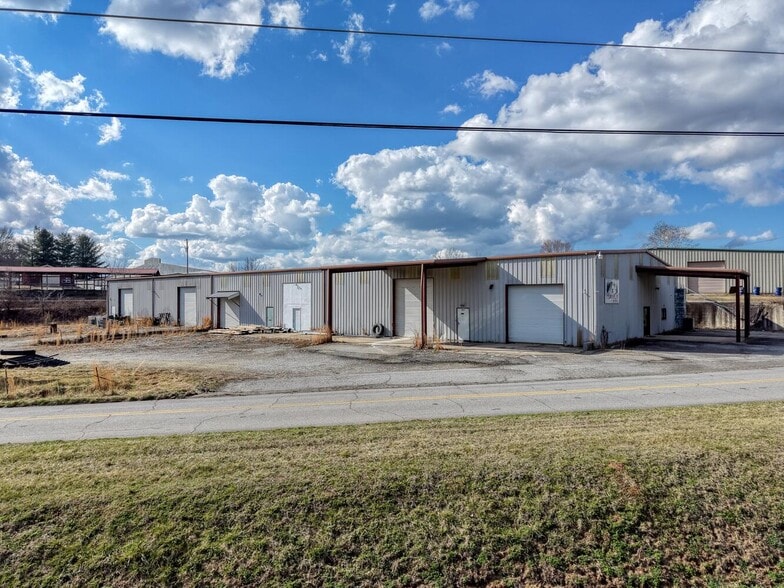 86 Old Blue Ridge Hwy, Blairsville, GA for sale - Building Photo - Image 3 of 41