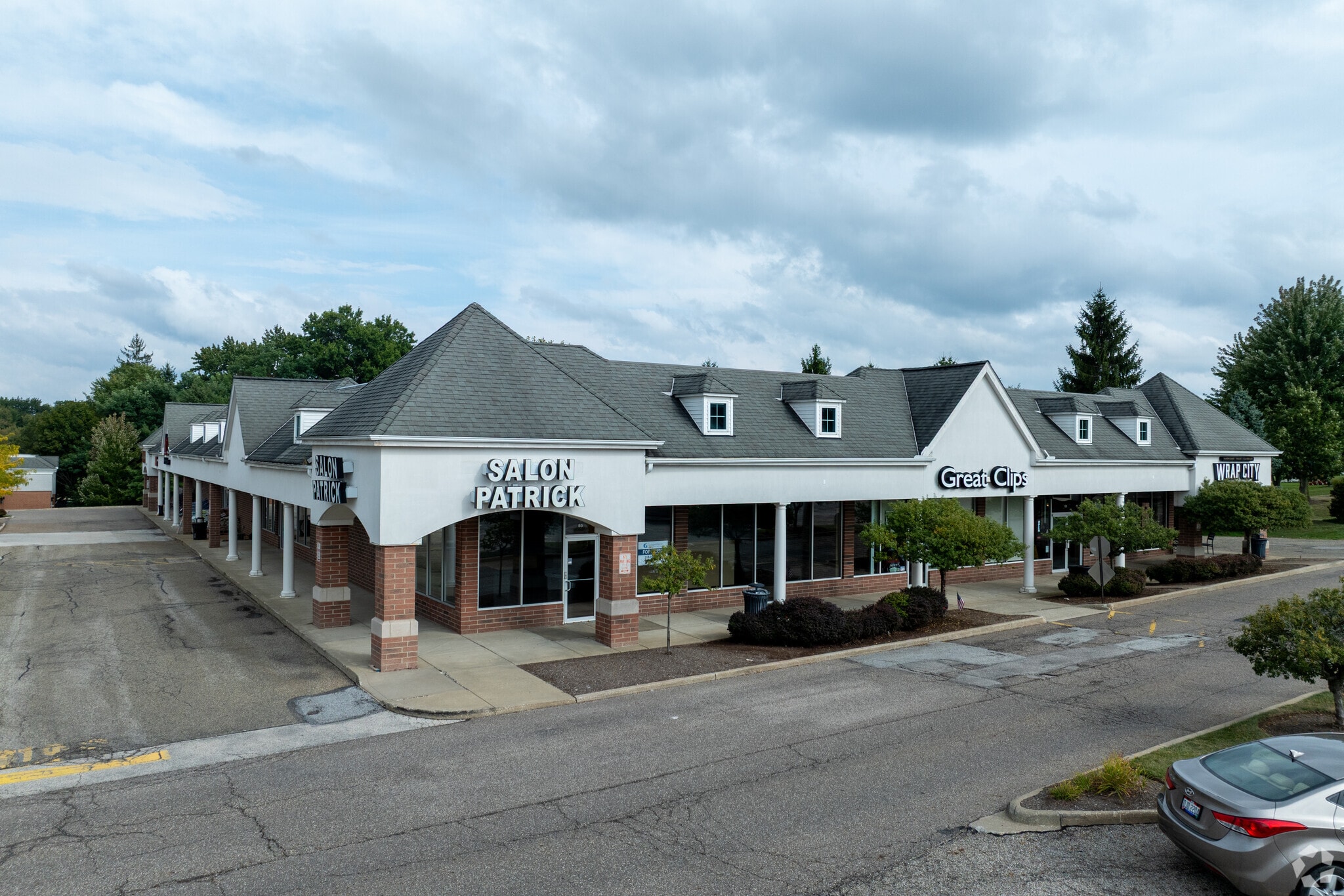 55-125 Barrington Town Square Dr, Aurora, OH for sale Primary Photo- Image 1 of 5