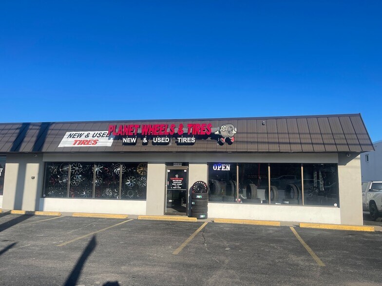 Gratiot Portfolio portefeuille de 2 propriétés à vendre sur LoopNet.ca - Photo du bâtiment - Image 2 de 3