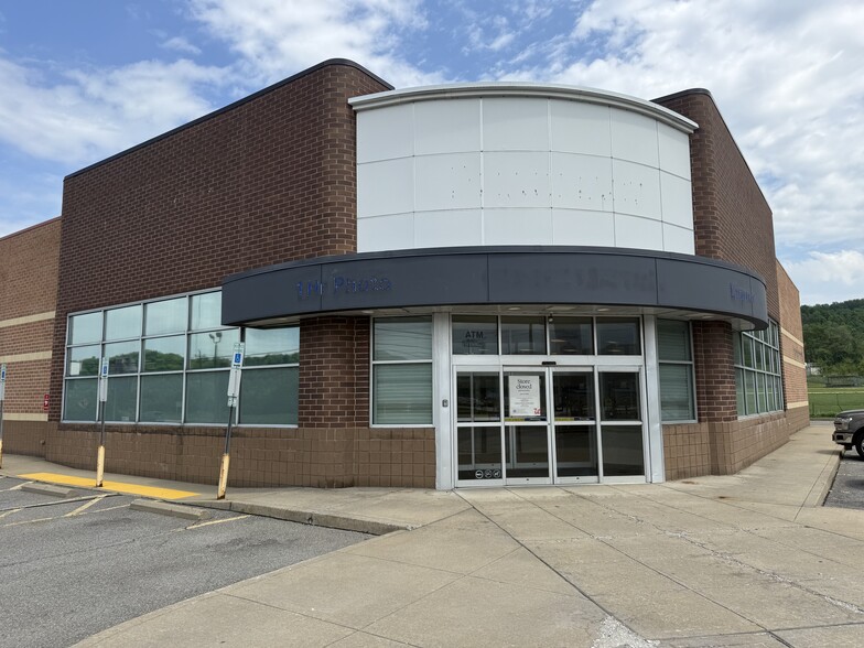 1600 Main St, Follansbee, WV for sale - Building Photo - Image 2 of 9