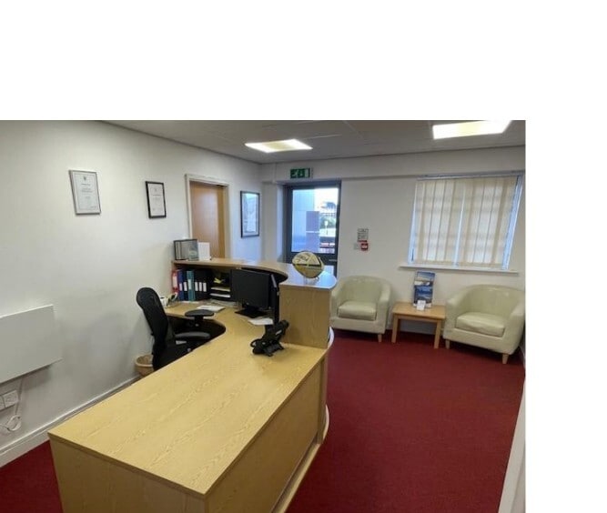 Millfield Ln, York, NYK YO26 6PB - Unité 2&3 -  - Photo intérieure - Image 1 of 4