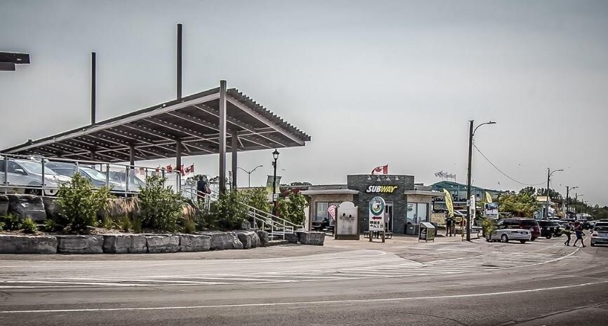 9 Main St, Wasaga Beach, ON for sale Primary Photo- Image 1 of 1