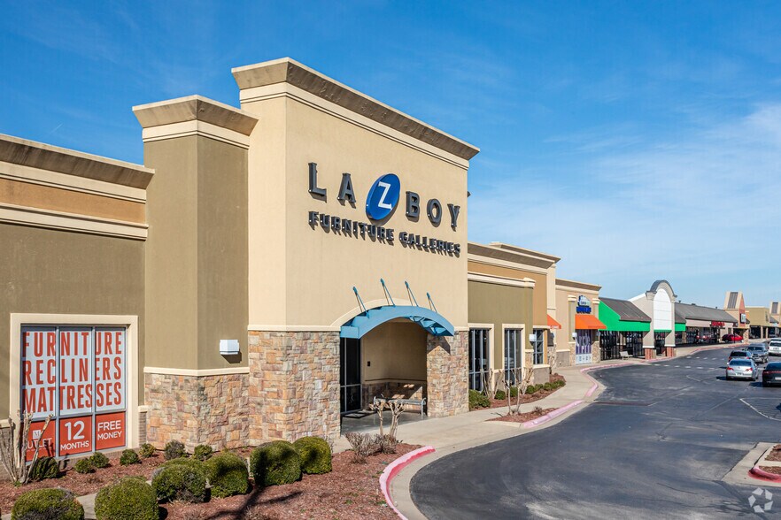 5320 W Sunset Ave, Springdale, AR à louer - Photo du bâtiment - Image 2 de 8