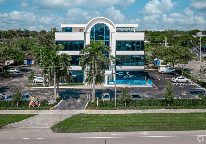 3785 N Federal Hwy, Boca Raton, FL à louer - Photo du bâtiment - Image 3 de 6