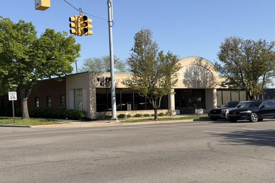 530-534 S Monroe St, Monroe, MI for lease - Building Photo - Image 3 of 3