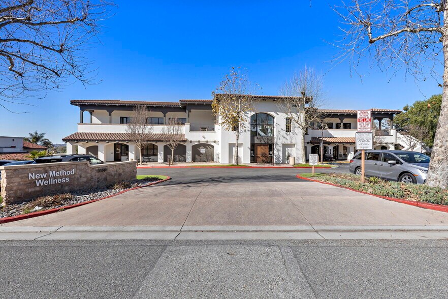 31601 Avenida Los Cerritos Rd, San Juan Capistrano, CA à vendre - Photo du bâtiment - Image 2 de 46