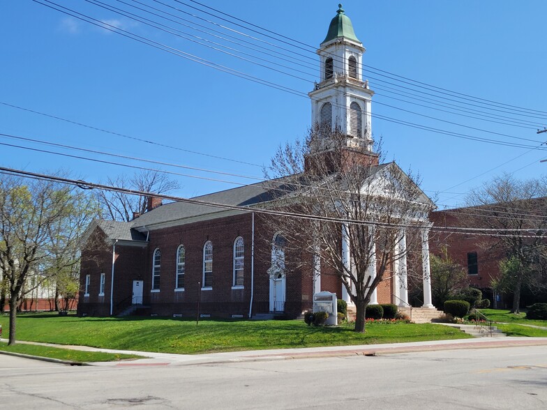 15615 Chagrin Blvd, Shaker Heights, OH for lease - Building Photo - Image 1 of 4