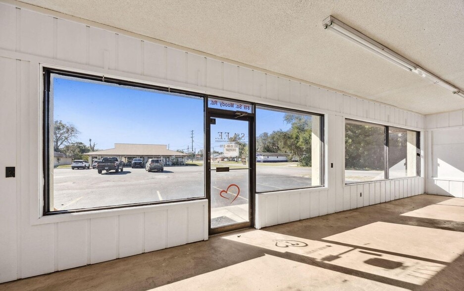 819 S Moody Rd, Palatka, FL à vendre - Photo du bâtiment - Image 3 de 25