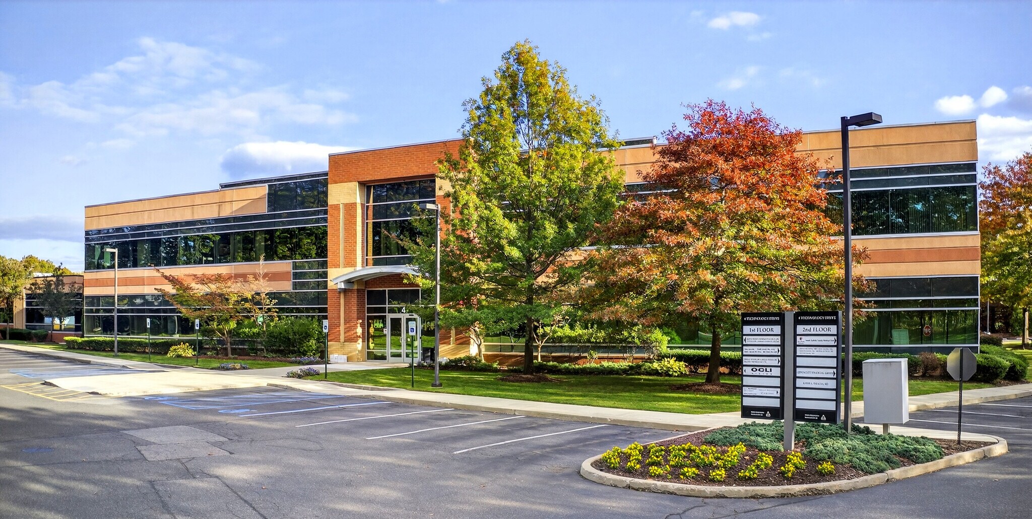 6 Technology Dr, Setauket, NY à louer Photo principale- Image 1 de 12