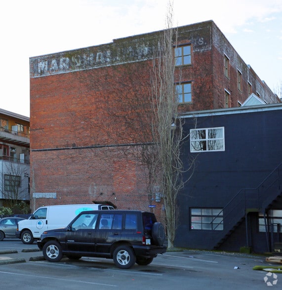 536 Herald St, Victoria, BC for lease - Building Photo - Image 3 of 7