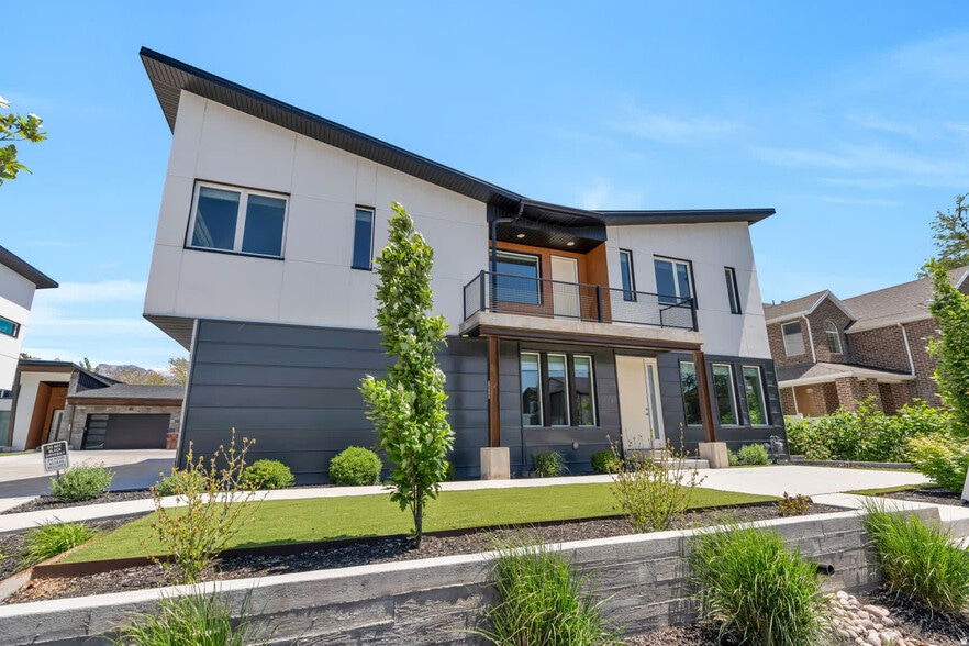 7045 S 300 E, Midvale, UT for sale - Building Photo - Image 2 of 30