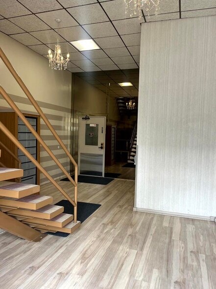 14900 Ventura Blvd, Sherman Oaks, CA for lease - Building Photo - Image 3 of 12