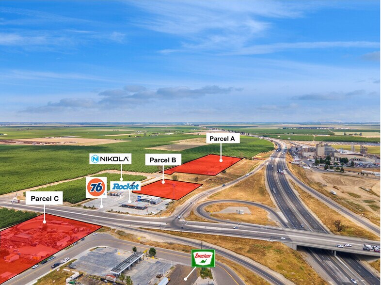 6403 Betty Drive, Visalia, CA for sale - Primary Photo - Image 1 of 3