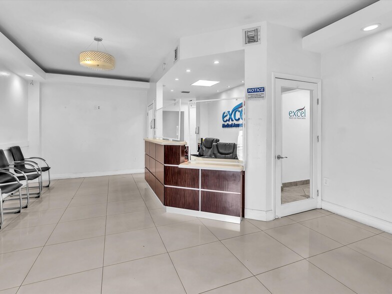 13930-13936 NW 7th Ave, Miami, FL for lease - Interior Photo - Image 3 of 7