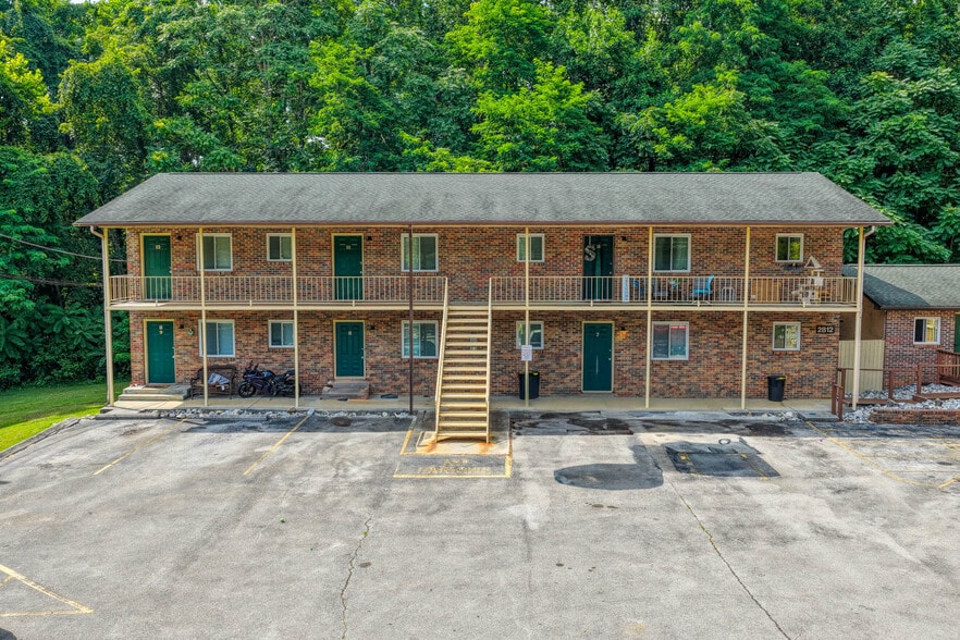 2812 Daybreak Way, Strawberry Plains, TN à vendre - Photo principale - Image 2 de 31